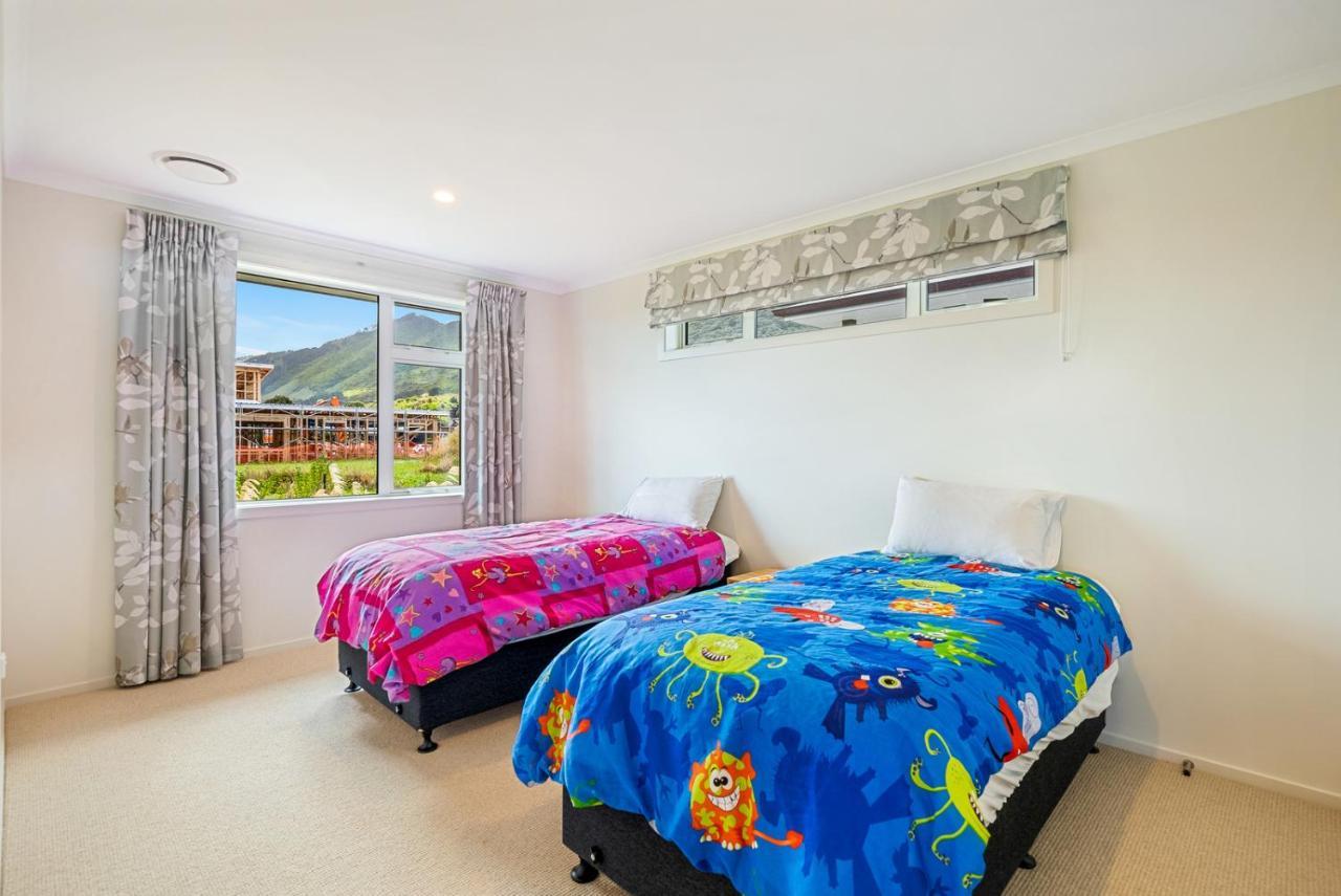Matenga Townhouse - Waikanae Holiday Home Dış mekan fotoğraf